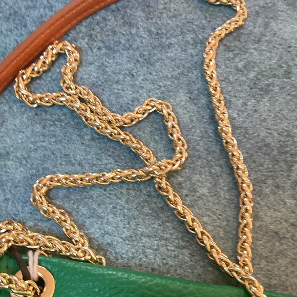 NWT Valentina Kelly Green Italian Pebbled Leather Xbody Sm Bag Gold Chain Strap - Picture 11 of 13